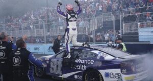 Shane van Gisbergen wins his NASCAR Cup Series debut in memorable finish to series' 1st street race